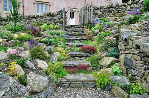 Amping Up Your Walkways To Boost Your Yards Curb Appeal