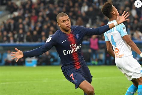 Kylian Mbappé Olympique De Marseille Paris Saint Germain Au Stade