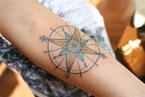 Elegant Compass Tattoo Design On Arm Tattoo Designs Tattoo Pictures