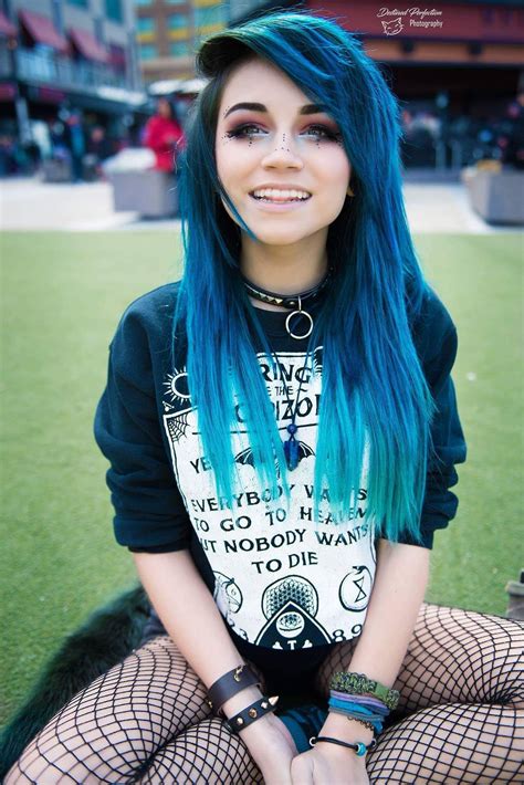 Emo Scene Girls E Rj2zbeq Scene Hair Emo Hair Blue Hair