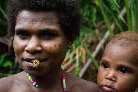 Rare And Unique Meet Unusual Papua Traditions In Korowai Tribe