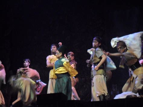 Based loosely on the story of ali baba from 1001 arabian nights. nolli.cious: Ali Baba Bujang Lapok The Musical