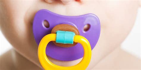 Are Pacifiers Bad For Baby Parents Debate Pros And Cons Huffpost Canada