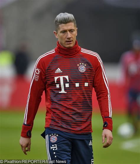 Game log, goals, assists, played minutes, completed passes and shots. Robert Lewandowski o śmierci ojca | Party.pl