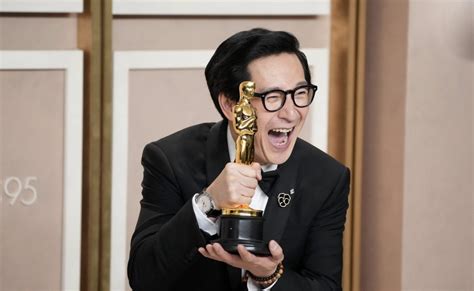 Oscars 2023 Ke Huy Quan Is The First Asian To Win Best Supporting Actor In 38 Years