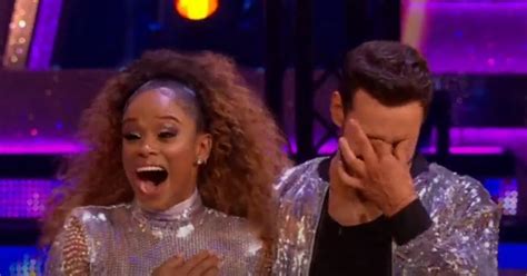 Bbc Strictly S Fleur East Lands First 40 Of The Series As She Fights Back Tears Trendradars