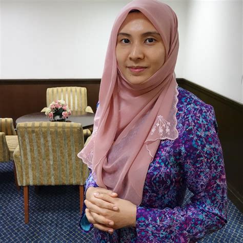 Idealis Malaysia Janda Bertudung Dahaga Mengamuk Meroyan Tak Puas Bila Tak Dapat Masuk Dalam