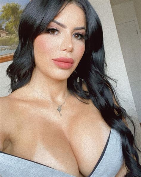 90 Day Fiance S Larissa Dos Santos Lima Shows Off Plastic Surgery Scars On Her Butt And Face Just