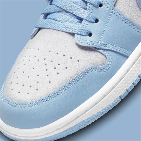 Air Jordan 1 Low Wmns ‘university Blue Dc0774 050 Sneaker Style