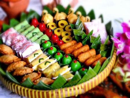 Top 17 Traditional Cakes In Indonesia With Savoury Taste Facts Of