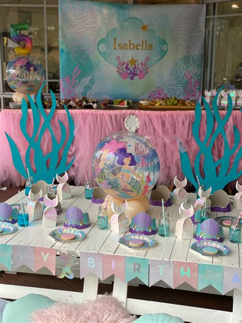 I used the same fabulous butterfly and bee ribbon found at hobby lobby. Fintastic Mermaid Themed Birthday Party - Pretty My Party ...