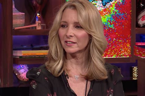 lisa kudrow says ‘friends guest star told her she s ‘f—able with makeup on