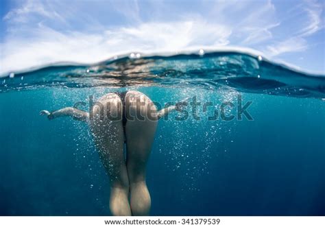 223 Underwater Ass Bilder Stockfotos Und Vektorgrafiken Shutterstock