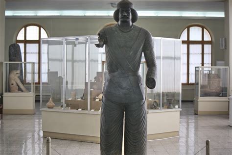 آشنایی کامل با موزه ملی ایران