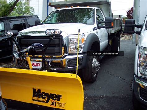 2015 Ford F550 4x4 With 9 Stainless Steel Dump Body And 9 Plow