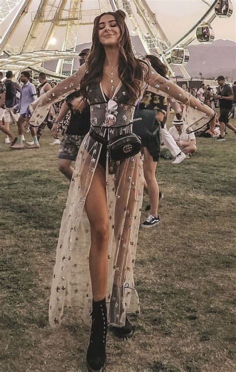 What To Wear For A Festival Howtowear Fashion Festival Outfit