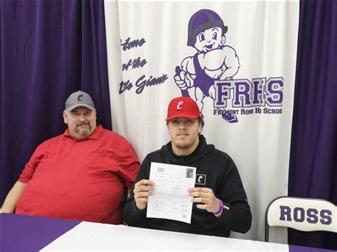 fremont ross lineman green signs with cincinnati the blade