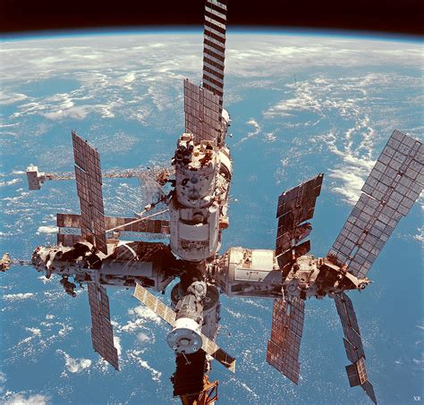 1998 Mir Space Station Ussr James Vaughan Flickr
