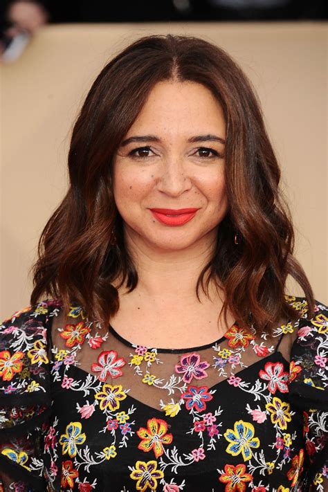 Maya rudolph is a comedian and actor who became a household name via her 'saturday night live' maya rudolph is an actress and comedian who first put her interest in acting to work with the. Maya Rudolph - 2018 SAG Awards in LA • CelebMafia