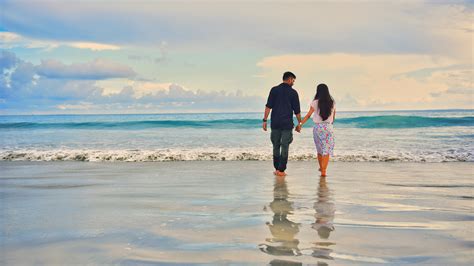 Photo On A Date Man Lovers Beaches 2 Sea Walk Nature Waves 3840x2160