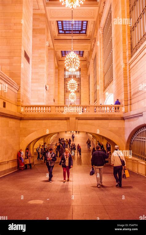 Whispering Gallery In Grand Central Terminal Station Manhattan New