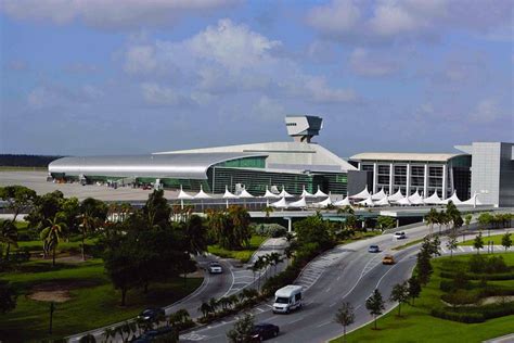 Miami International Airport Concourse J Miami Fl — Crown Corr