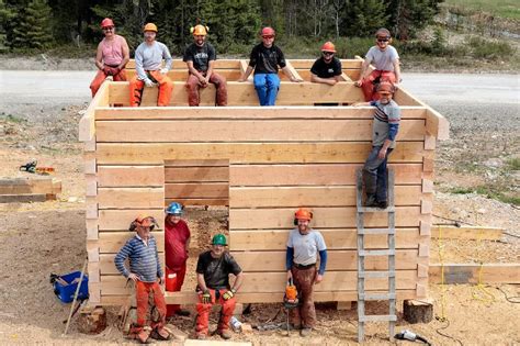 Learn How To Build Your Own Log Cabin At The Bc School Of Log Building