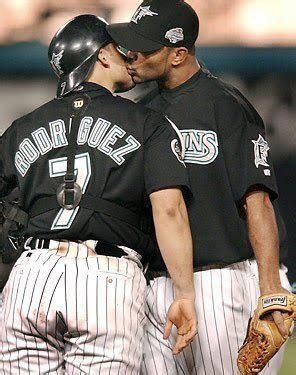 Baseball Guys Baseball Players Men Kissing Hommes Sexy Cute Gay Couples Sports Couples Men