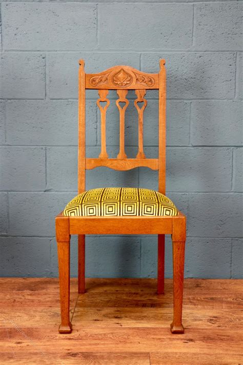 We provide 1 year craftsman warranty on all styles. Arts And Crafts Dining Chairs - Antiques Atlas