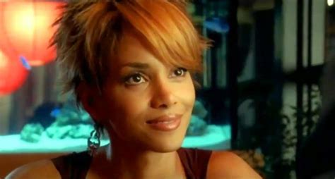 Halle Berry Hair In Catwoman Wavy Haircut