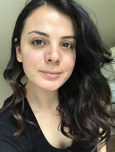 No Makeup Selfie Rgonenatural