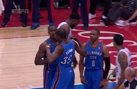 Kevin Durant Flexes His Mvp Muscles After A Spectacular Layup For The Win