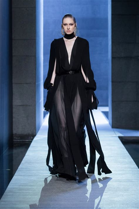 Elie Saab Ready To Wear Fall Winter Reflecting Worlds Vip