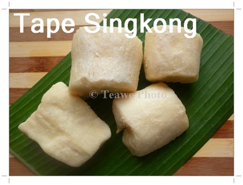 Bolu tape keju, bolu yang dibuat menggunakan tape singkong dan ditaburi keju di atasnya. Welcome to Teawe's blog: Cara Membuat Tape Singkong