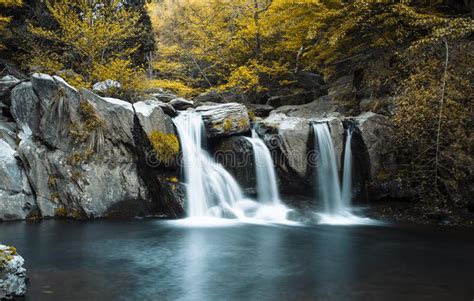 Waterfall In Lushan China Stock Photo Image Of Trees 30468392