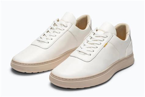 28 Best White Sneakers For Men 2021 Edition