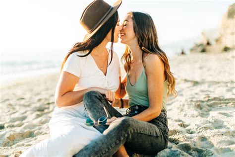 50 Lesbian Photoshoot Ideas Couple And Engagement