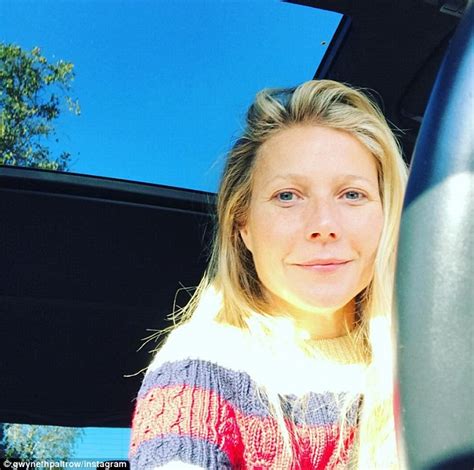 gwyneth paltrow looks youthful as she drives to meet with jessica alba daily mail online