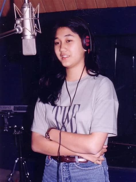 11 Serba Serbi Nike Ardilla, Penyanyi Legendaris Keturunan Darah Biru