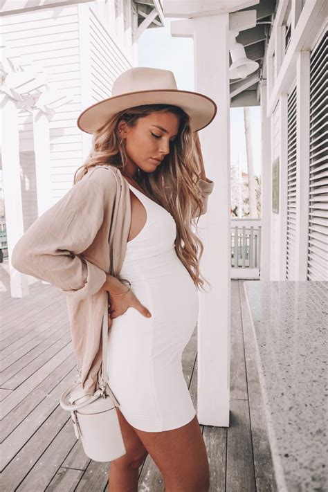 Kelsrfloyd Fashion Lifestyle Blogger Spring Maternity Outfits Maternity Clothes Summer