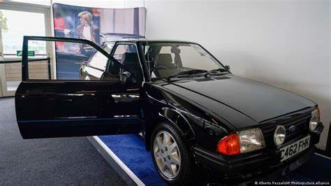 Princess Dianas Unique Ford Escort Sells For £650000 At Auction