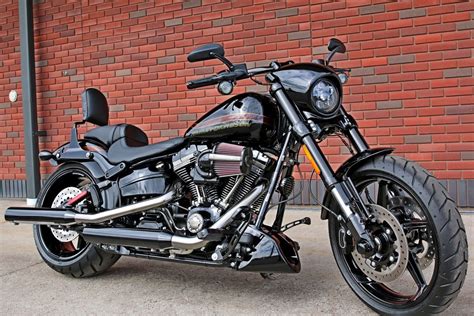2016 Harley Davidson® Fxse Cvo™ Pro Street Breakout® Starfire Black