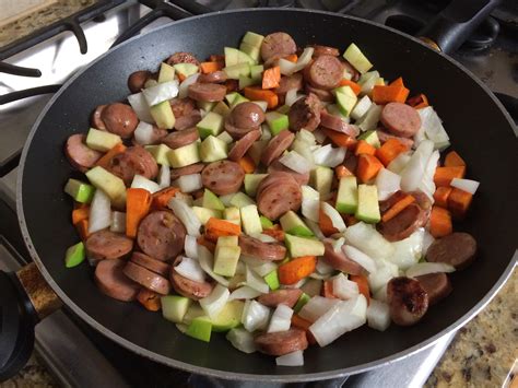 I subbed aidell's chicken apple sausages, sweet potatoes and sweet onions in the recipe and i tend to always use turkey sausage in recipes, but i branched out and tried the chicken. Aidells Chicken & Apple Sausage Medley - Cave Mamas