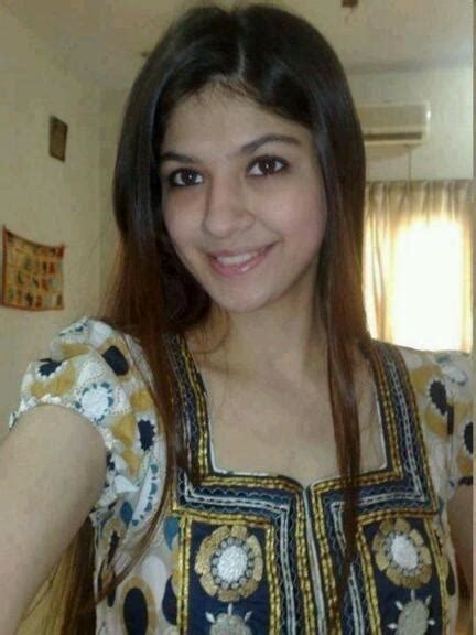 Pakistani Girl Alina Malik Mobile Number