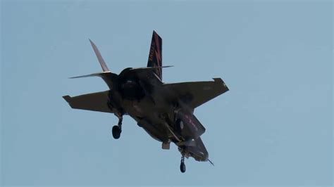 F 35 Vertical Takeoff Youtube