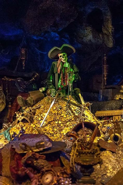 pirates of the caribbean ride disneyparks disneyworld disneyland disneyvacation