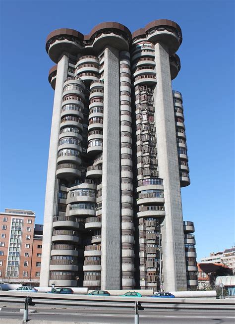 Edificios Raros Las Torres Blancas De Madrid Koncepto Reformas Barcelona