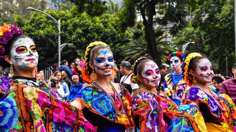 Día De Muertos Guide To Mexicos Day Of The Dead Lonely Planet
