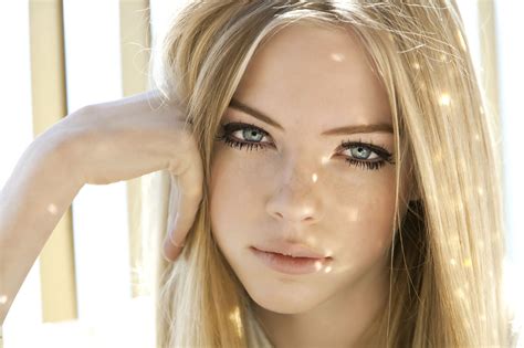 blonde looking at viewer hands model women sunlight makeup portrait blue eyes skye