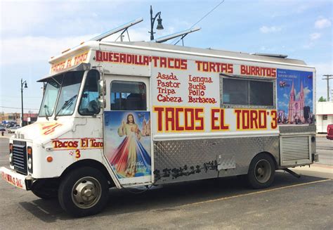 A Guide To Southwest Detroits Old School No Frills Taco Trucks